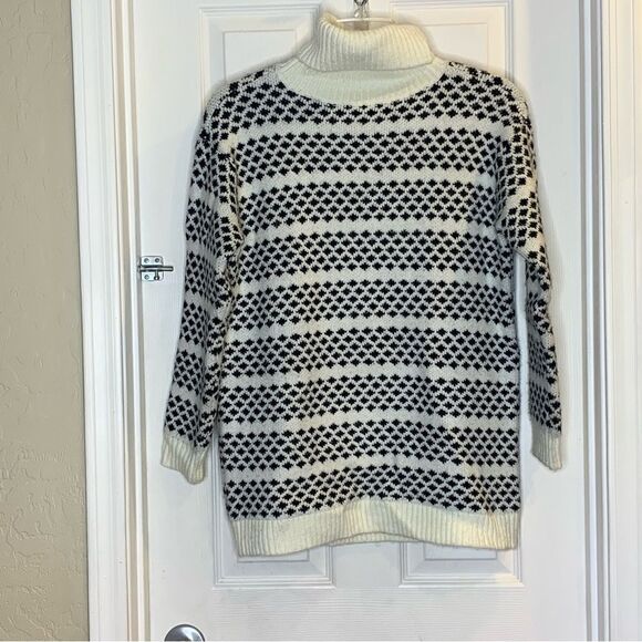 Ann Taylor Geo Stripe Tunic Sweater Size Small Oversized - Picture 3 of 8